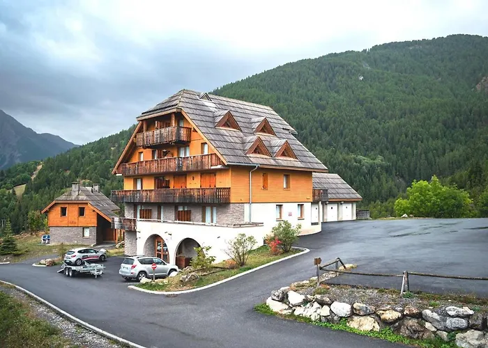 Apartment Duplex 6 Pers. Avec 2 Balcons Et Parking A Pra Loup - Fr-1-504-144