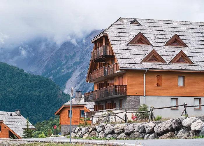 Apartment Duplex 6 Pers. Avec 2 Balcons Et Parking A Pra Loup - Fr-1-504-144 *