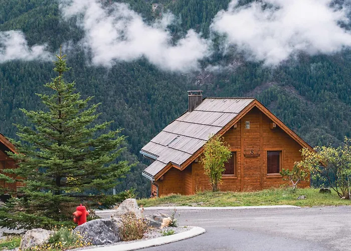 Duplex 6 Pers. Avec 2 Balcons Et Parking A Pra Loup - Fr-1-504-144 Apartment